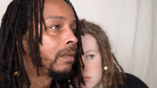 Les secrets pour entretenir vos cheveux locksés