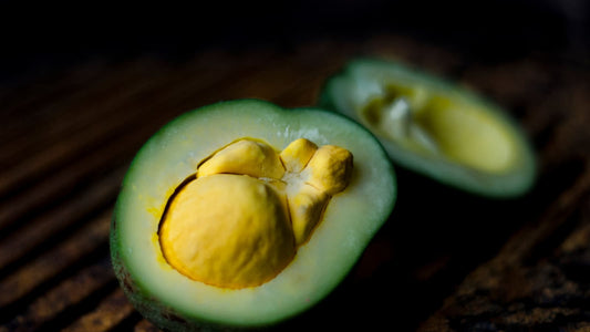 L'huile de piqui : le secret pour des cheveux et un visage éclatants - Ethnilink