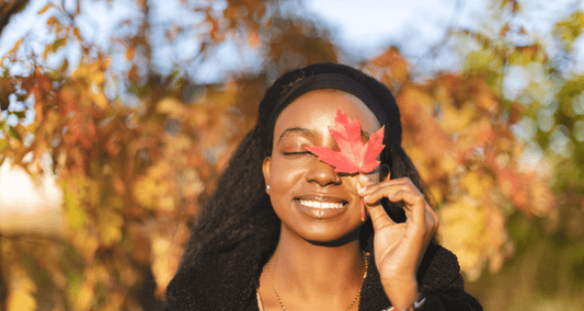 Routine hivernale cheveux bouclés, frisés et crépus : soins, astuces et recettes maison - Ethnilink