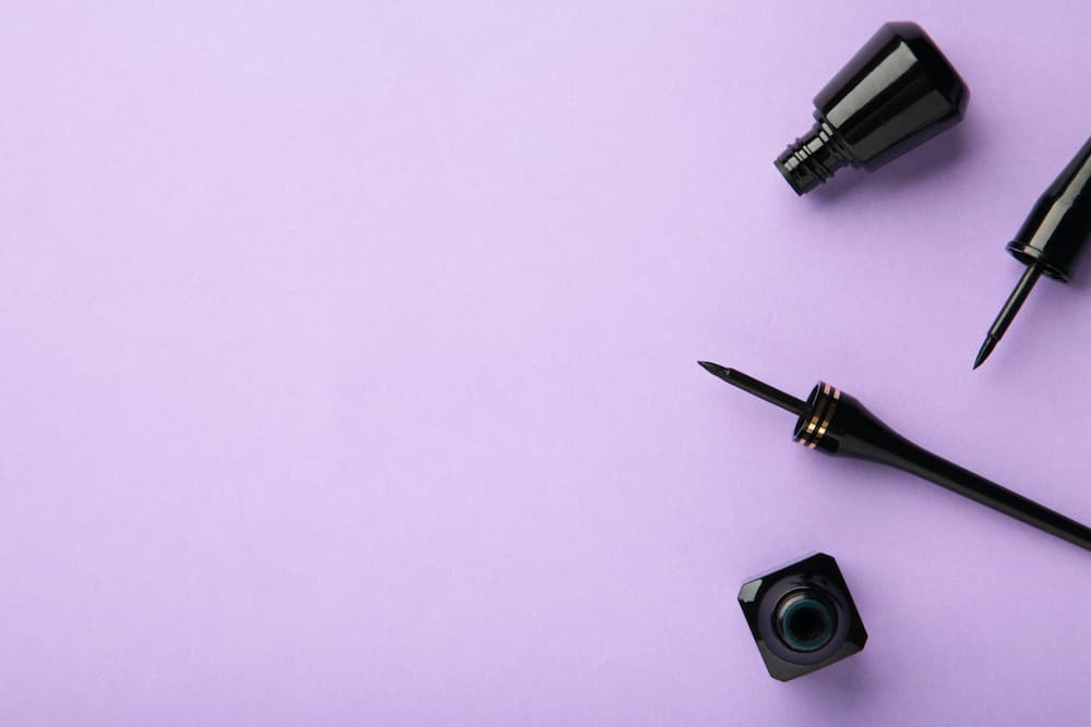 Eye liner